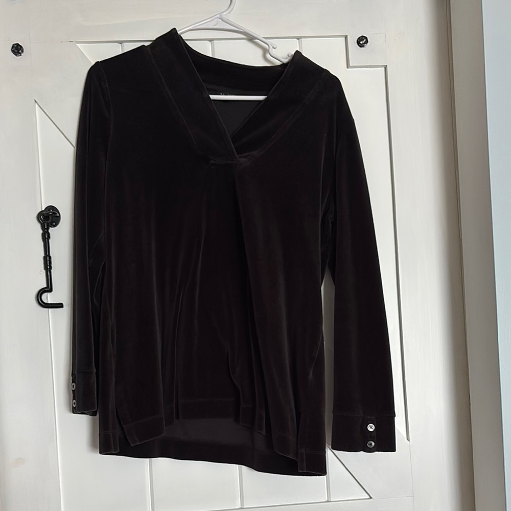 Elegant Black Velvet Women's Top
